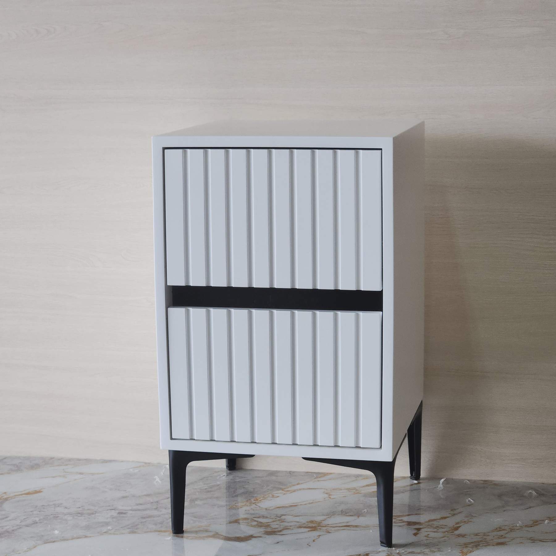 Sprayed Pedestal - White2
